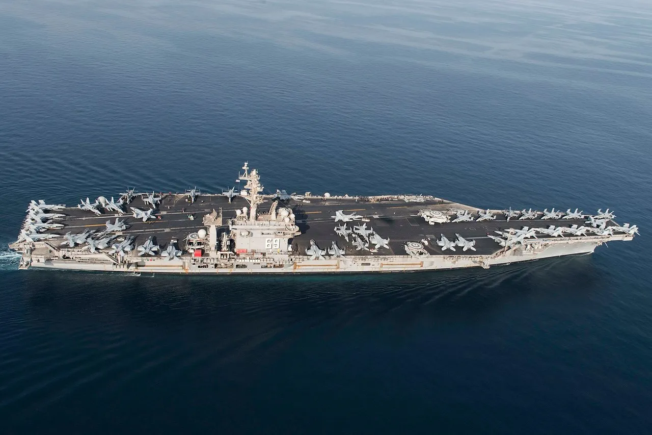 Второй за полтора месяца пожар на атомных авианосцах ВМС США