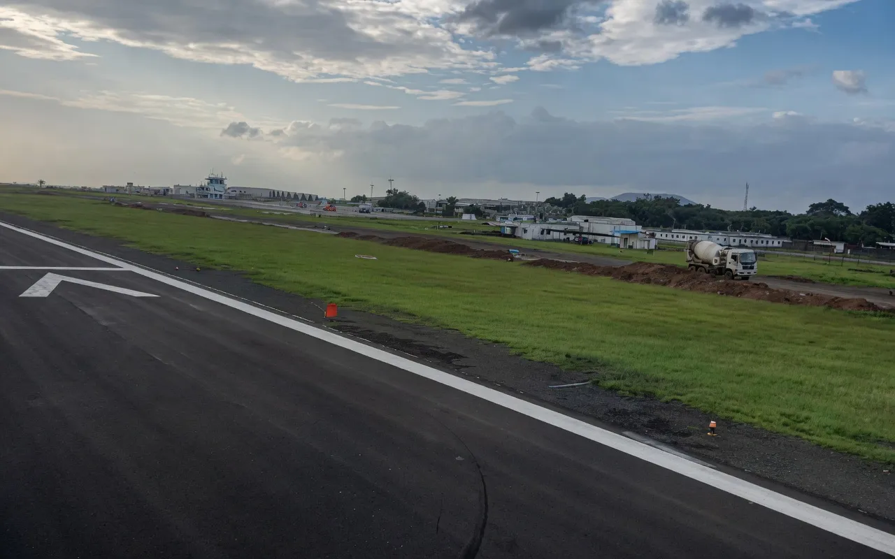 В индийской Пуне произошёл инцидент с истребителем, СМИ пишут - с Су-30МКИ