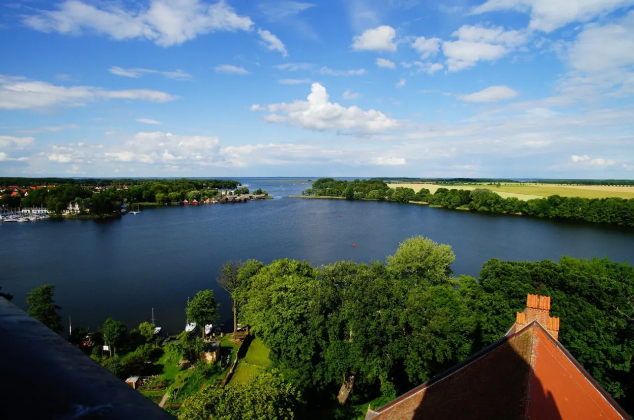 На Украине участились случаи побега мужчин через Днестр на акваскутерах