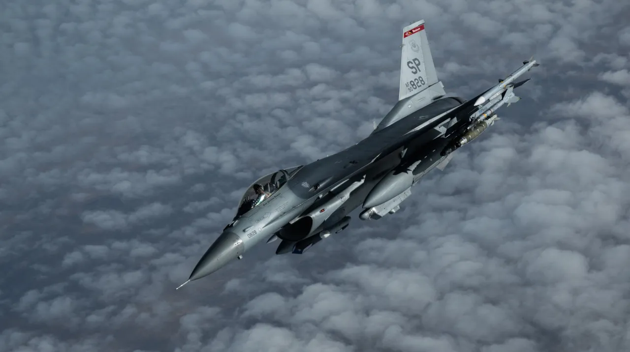 Контракт в результате переворота: Перу закупило истребители F-16