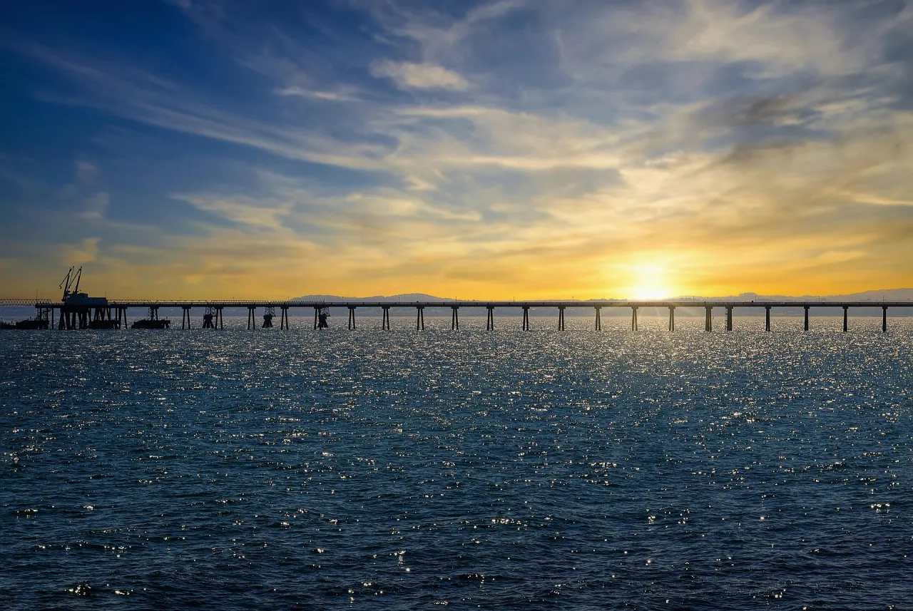 Экс-премьер Италии: при контроле США над трубами ЕС будет покупать газ из РФ