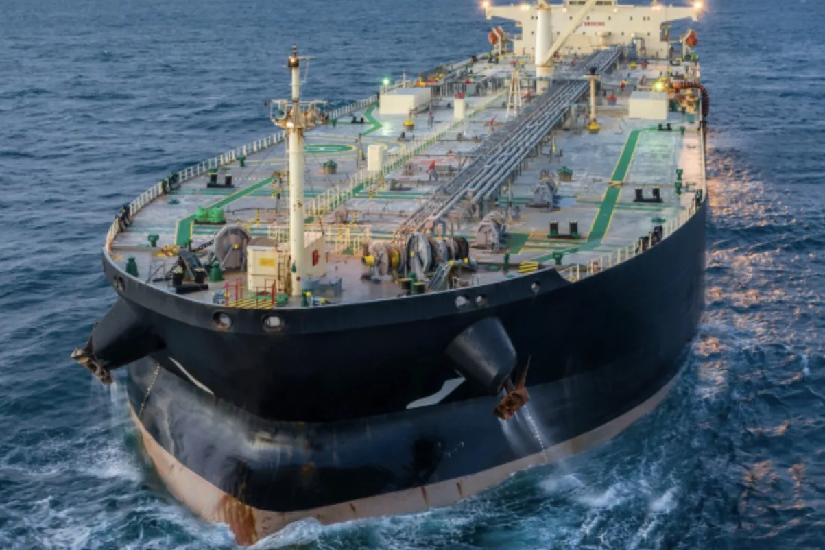 WP: на фоне блокады США в иранских портах загрузились нефтью пять танкеров