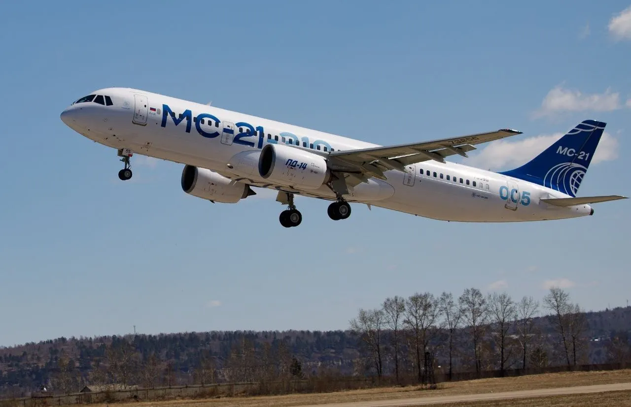 Российскому авиалайнеру МС-21 увеличили подъёмную силу крыла