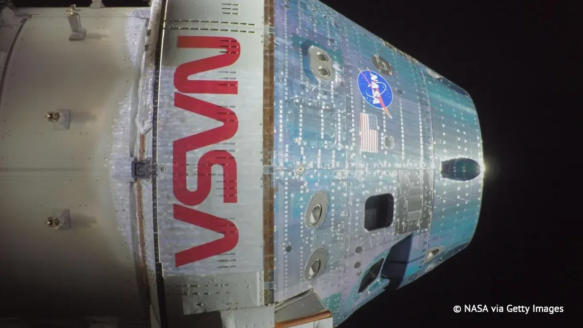 Американцы к Дню космонавтики облетели Луну, а что у нас?