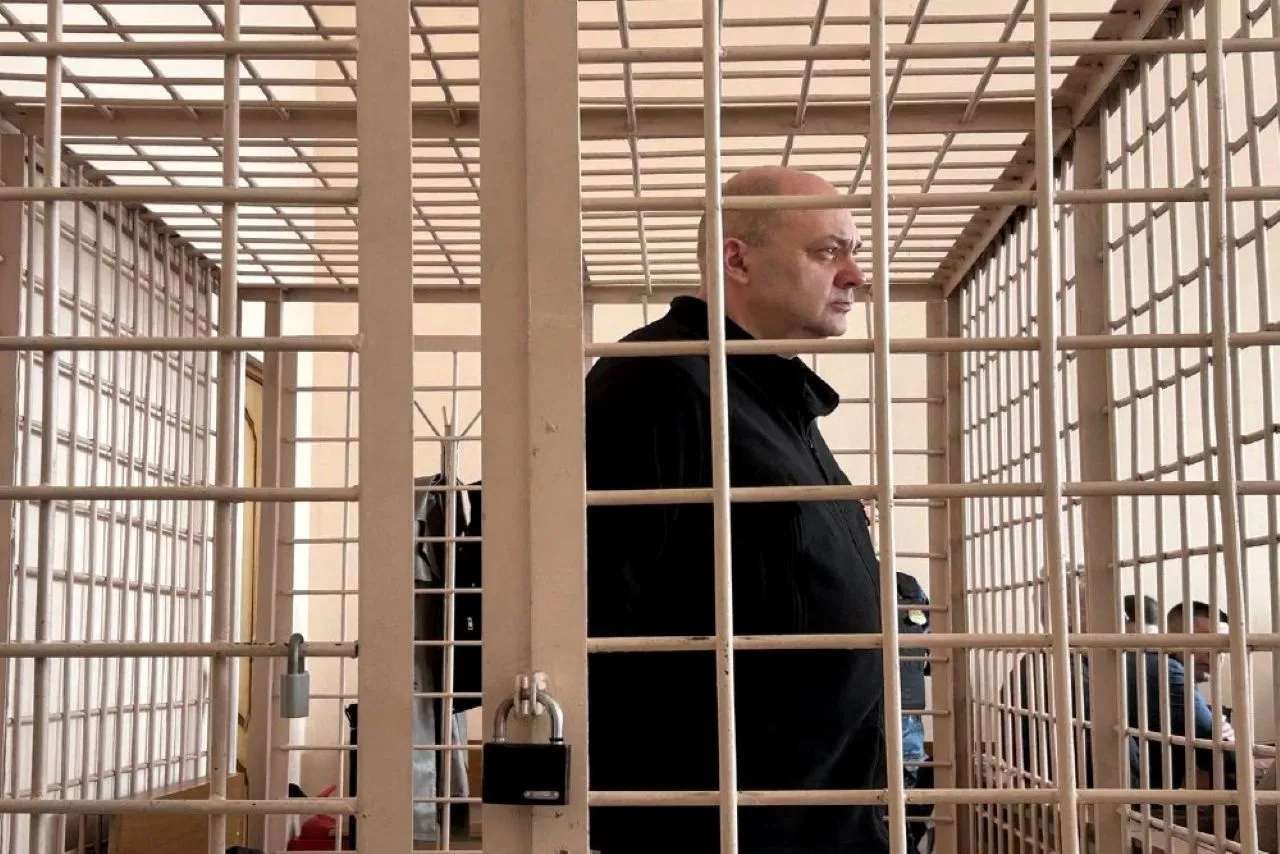 «Брал взятки из-за контузии»: бывшему главе Курской области огласили приговор