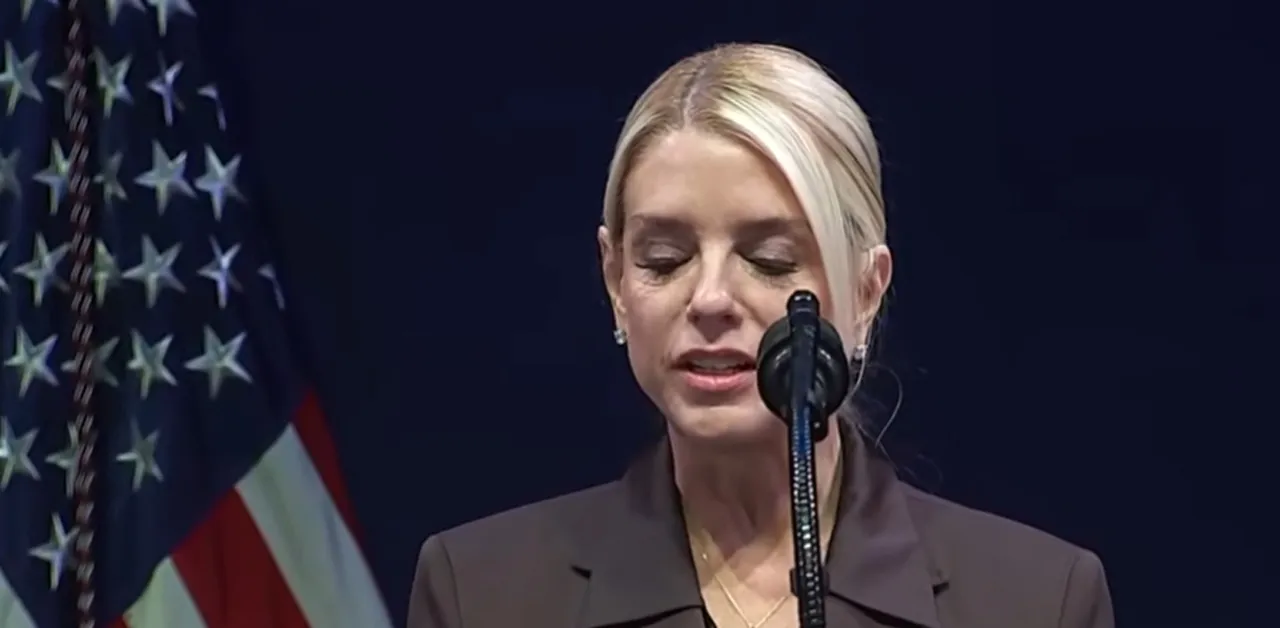 Чистки в администрации США: Трамп уволил генпрокурора Пэм Бонди