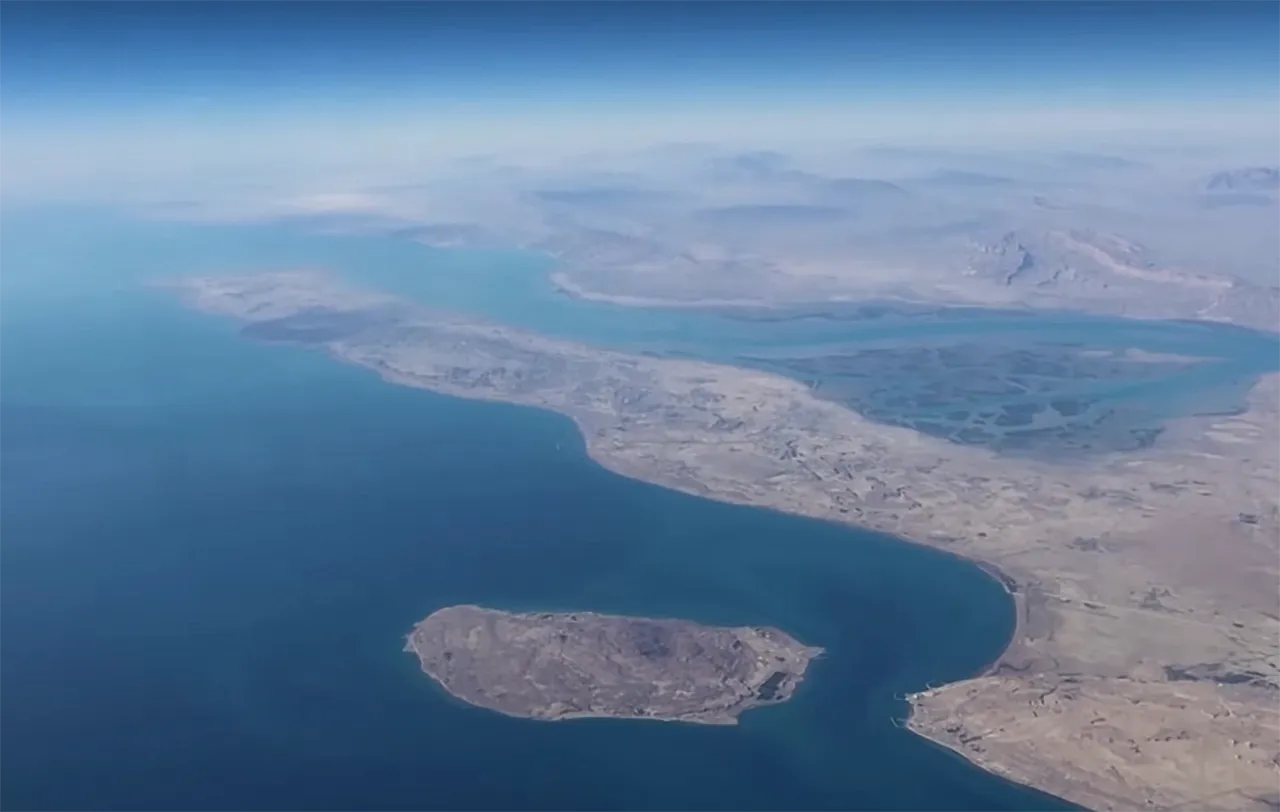 В Иране назвали возможные сроки открытия Ормузского пролива