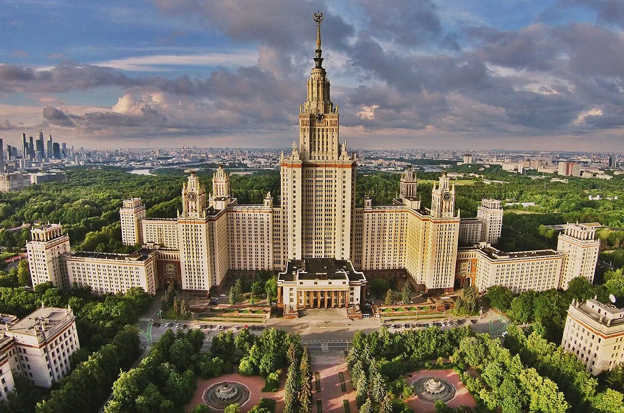 Супруги погибших бойцов СВО смогут бесплатно и без экзаменов поступать в вузы