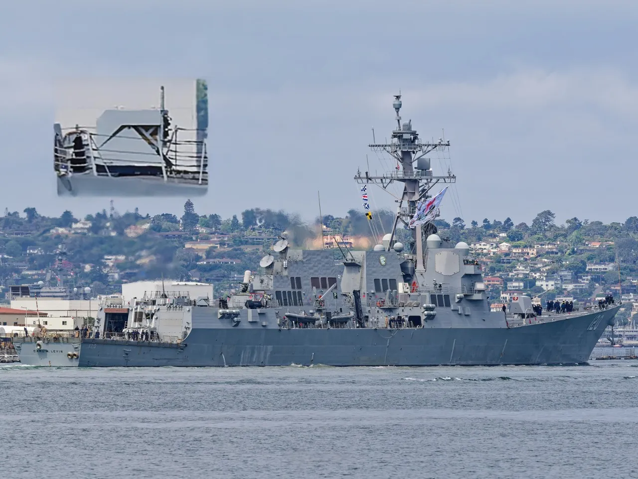 Показаны пусковые установки перехватчиков БПЛА Coyote C-UAS на кораблях ВМС США