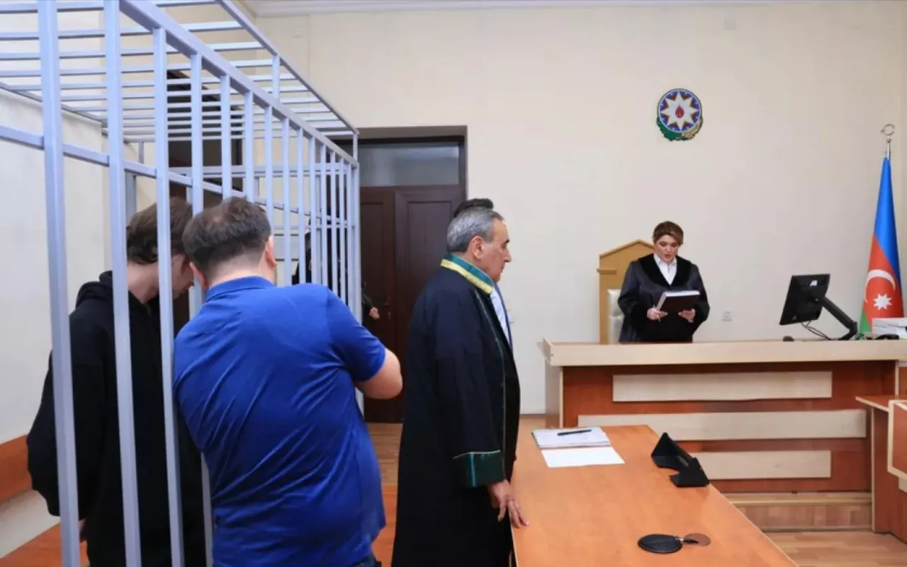 Задержанные в Азербайджане граждане России получают реальные сроки. Почему молчит МИД РФ?