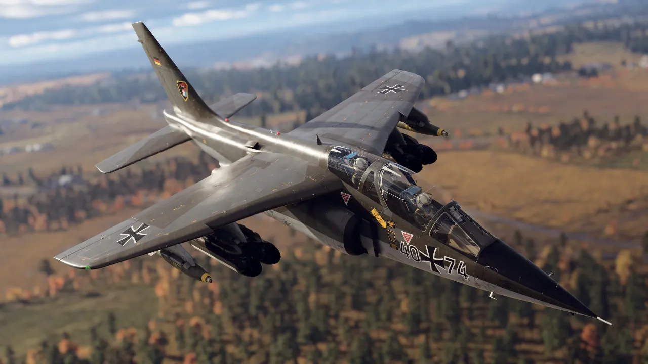 Учебно-боевой самолёт и лёгкий штурмовик Alpha Jet