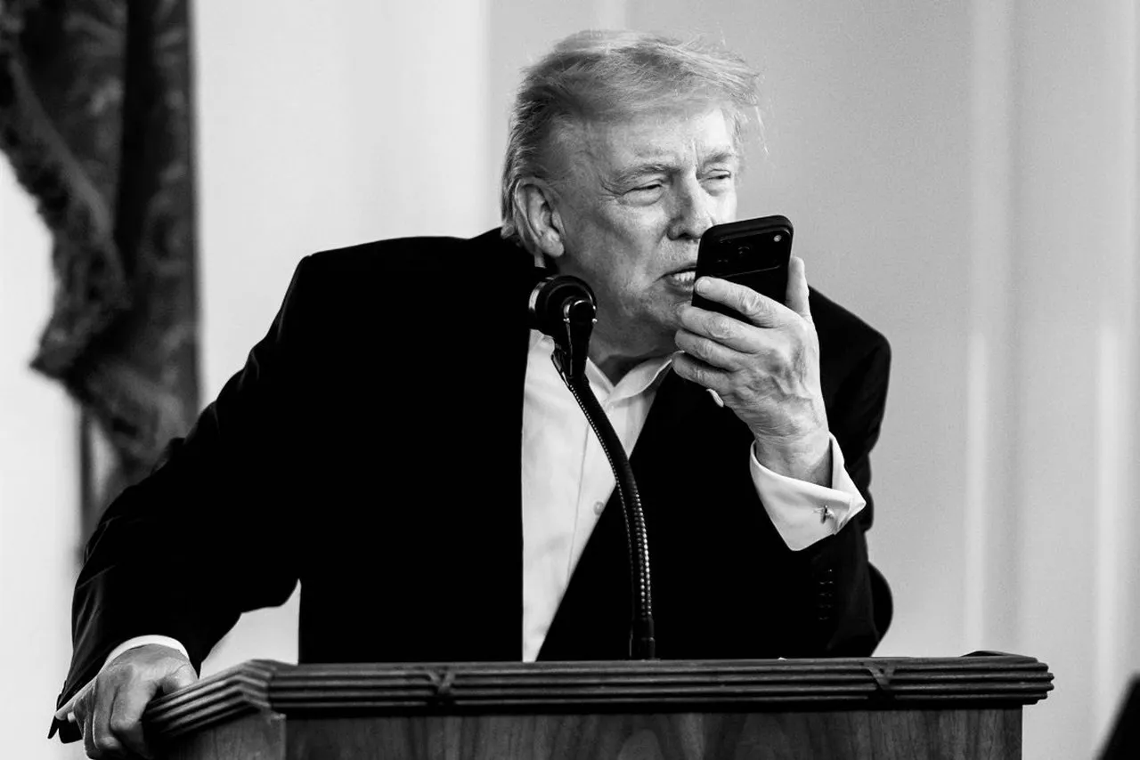 Обещанного американцам «золотого телефона» Трампа до сих пор нет