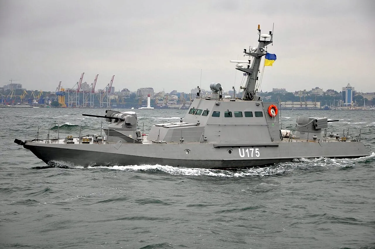 Удар по порту Одессы привёл к поражению катеров Island,  Гюрза и судна с оружием