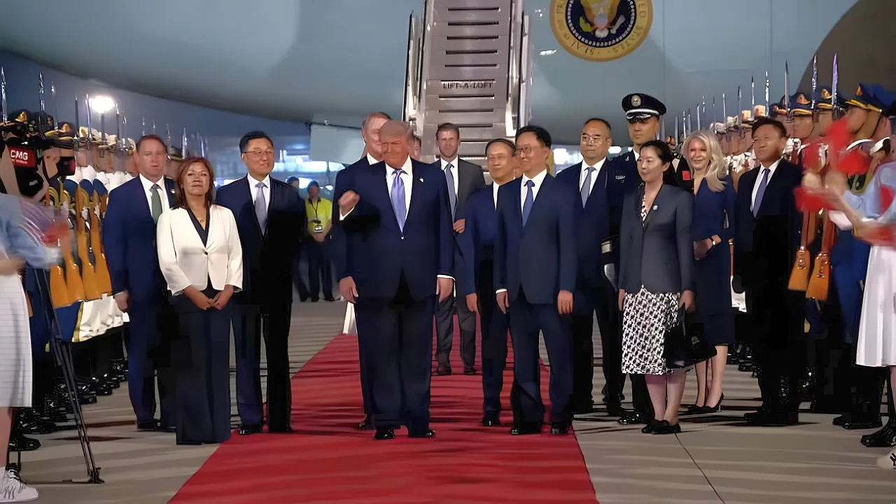 Президент США прилетел в Пекин на переговоры с председателем КНР без «козырей»