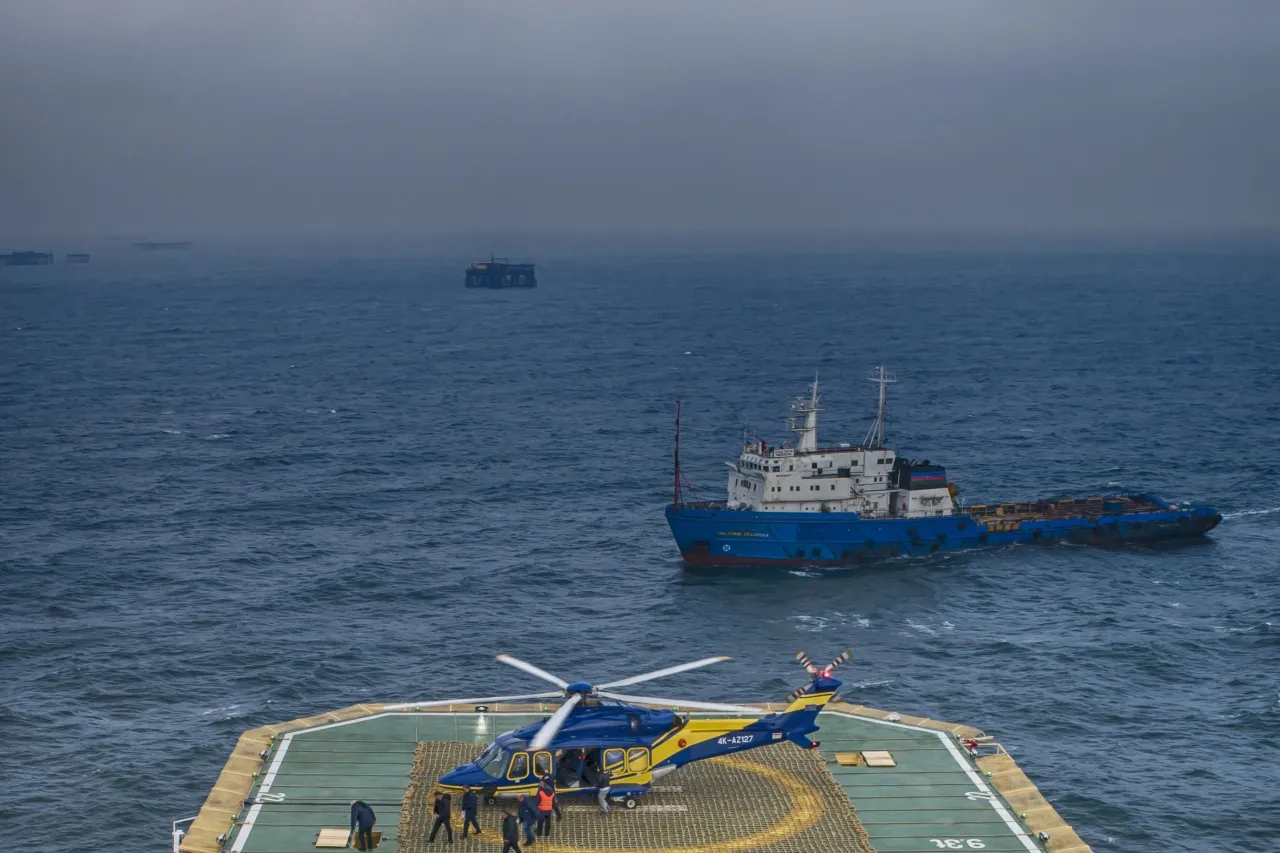 Найдена причина нефтяного загрязнения каспийского побережья Азербайджана