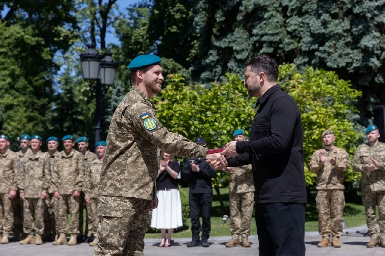Нардеп ВРУ: у Киева нет денег на обещанное Зеленским повышение зарплат ВСУ
