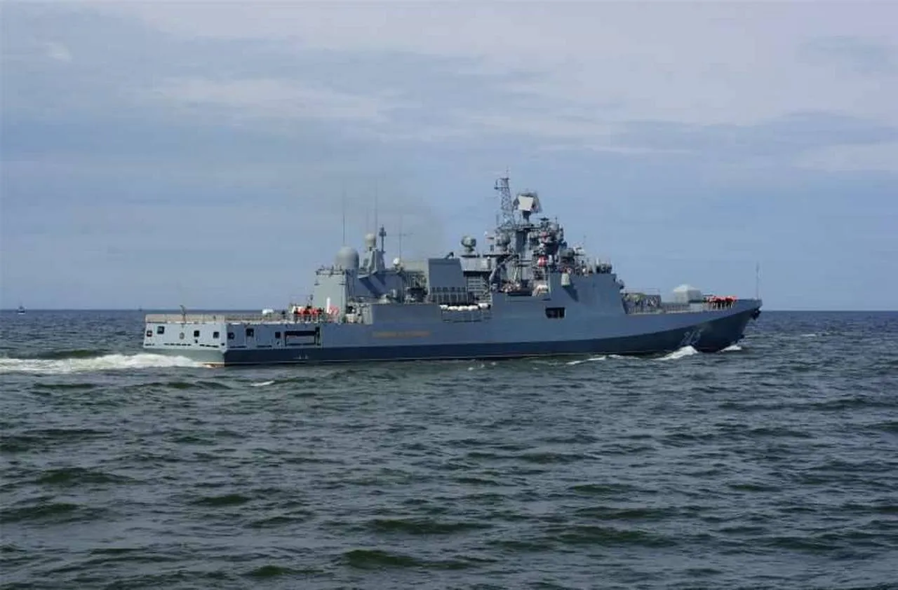 Российский фрегат открыл предупредительный огонь в сторону британской яхты