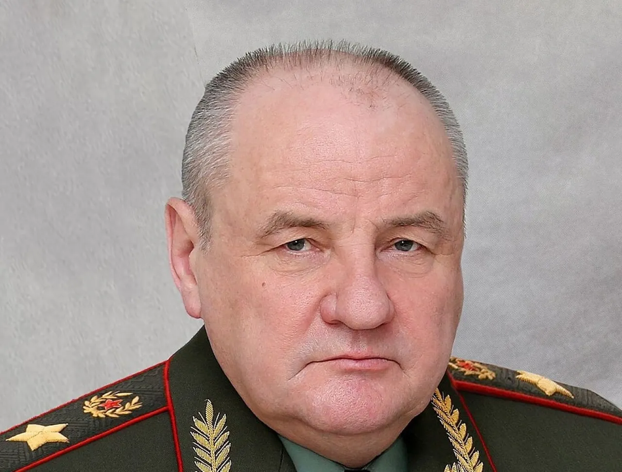 Суд почти вдвое сократил срок бывшему замминистра обороны Попову