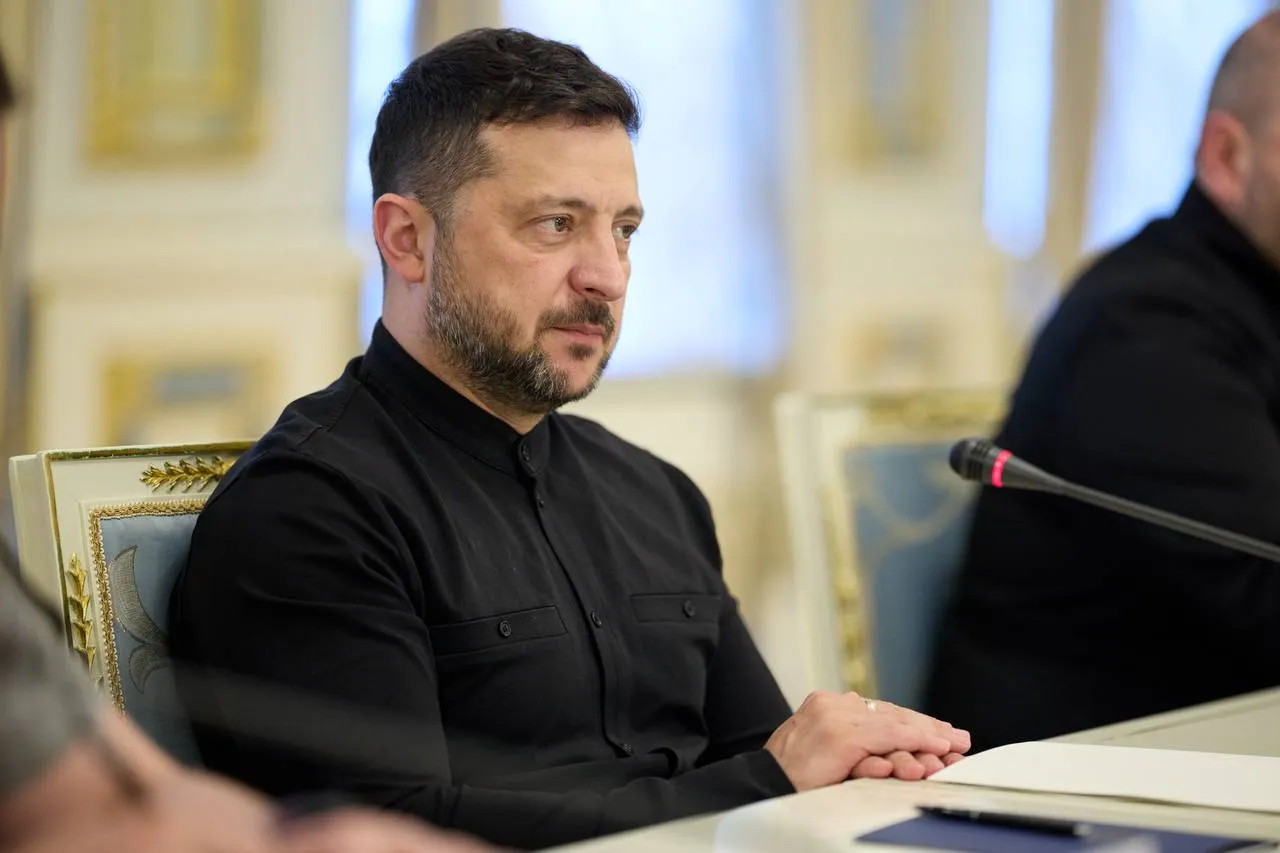 Чехия вслед за Польшей намерена лишить Зеленского высшей награды страны