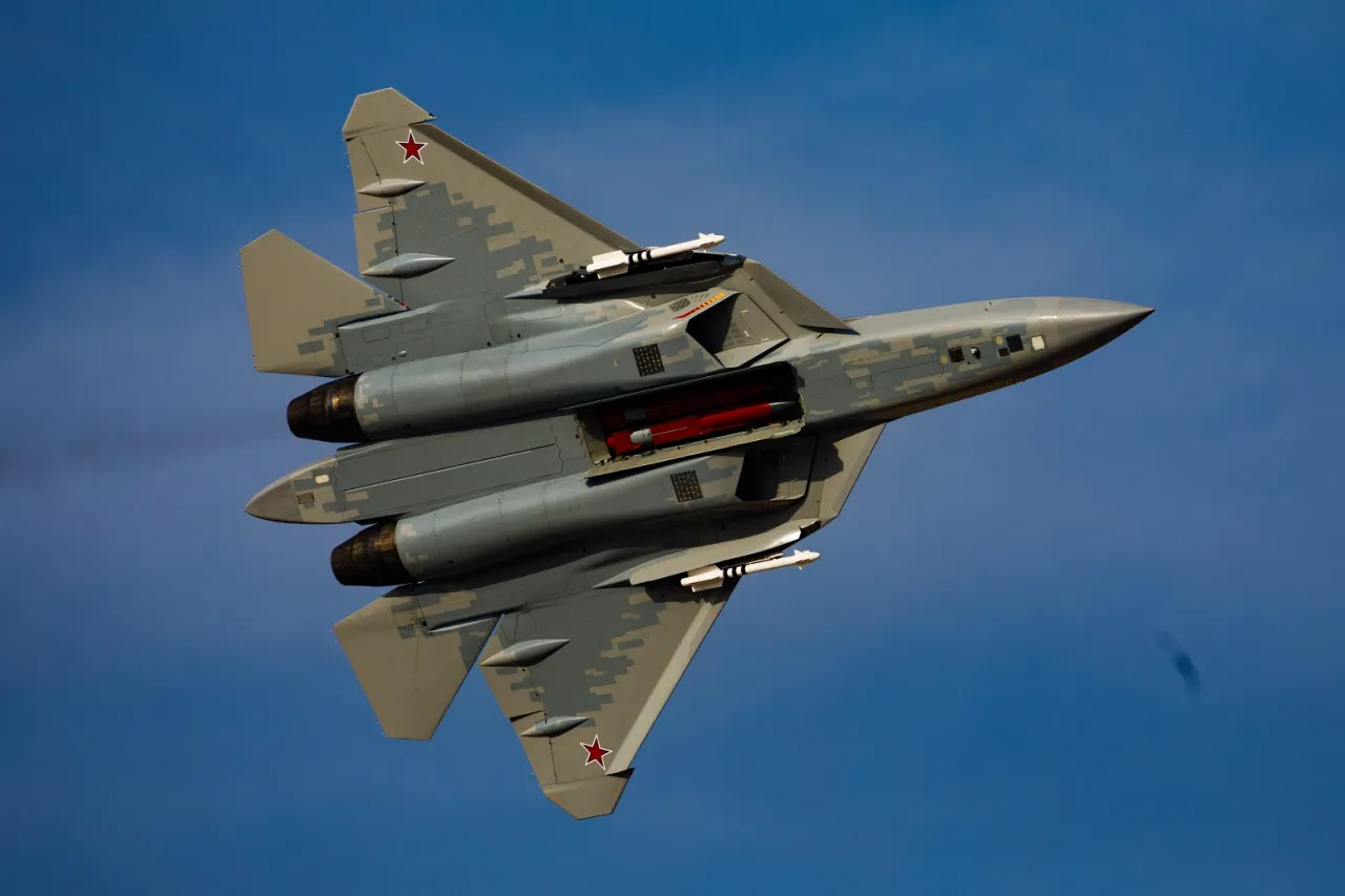 Су-57 получил новую ракету РВВ-СДМ