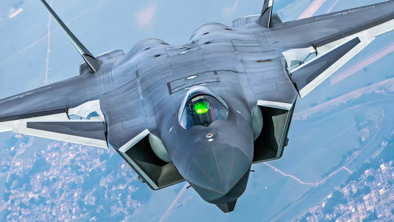 Истребитель J-20: новые горизонты не только для Китая