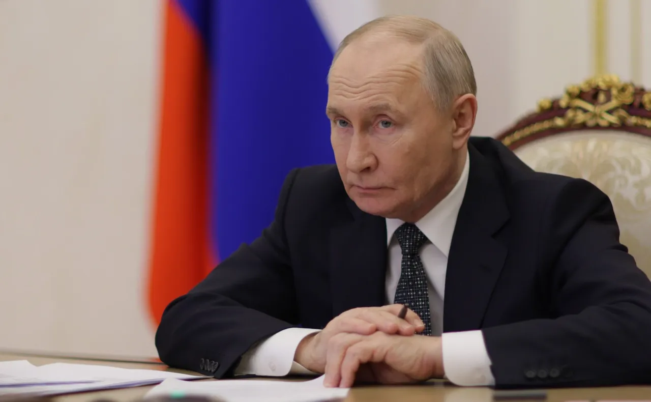 Путин провёл с Совбезом совещание по вопросам информационной безопасности