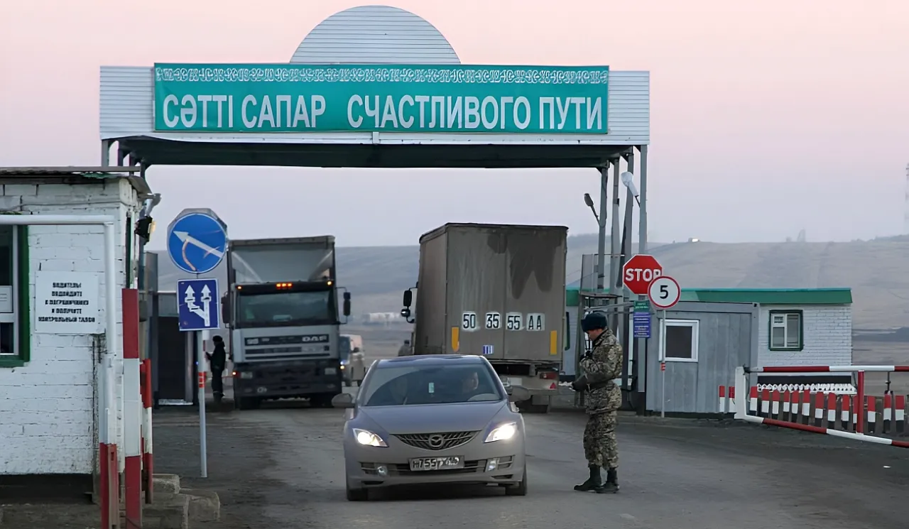 Казахстан ввёл ограничения на въезд автотранспорта из России и других стран