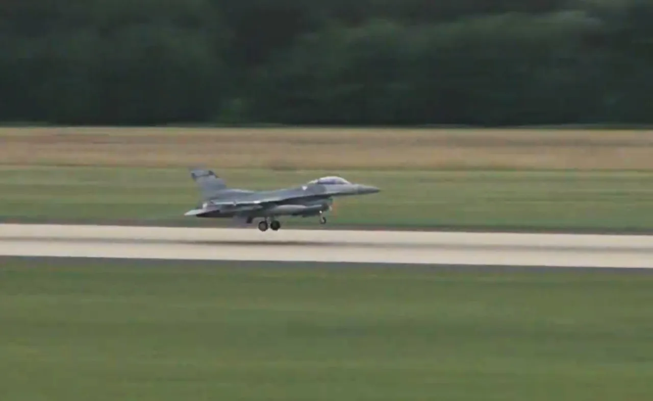 Польша подняла F-16 и сообщила о готовности ПВО на фоне ударов ВС РФ по Украине
