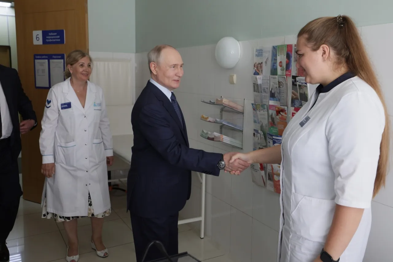 Первое посещение Путиным южнокурильского острова взбудоражило Японию