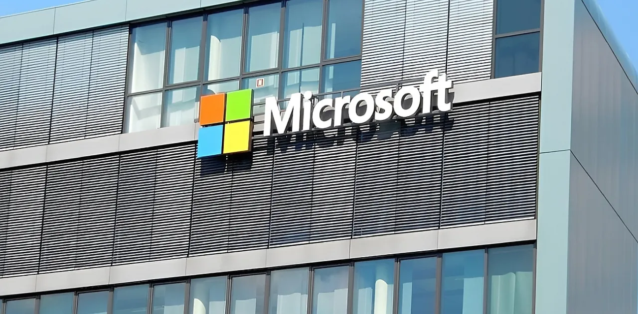 Компания Microsoft прекратила сотрудничество с МУС из-за санкций США