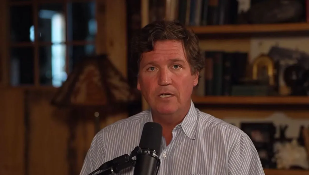Tucker Carlson estime que le conflit en Ukraine ne se poursuit que grâce aux États-Unis.