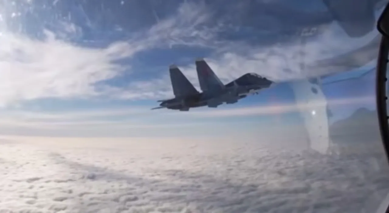 Под Калининградом упал истребитель Су-30СМ