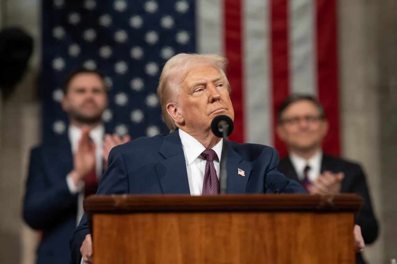 Ушаков: Киев снова не слушается Трампа и продолжает бить по российским НПЗ