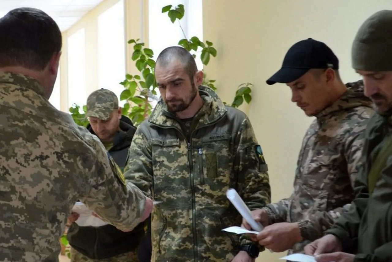 Драпатый решил бороться с коррупцией в рядах врачебных комиссий при ТЦК