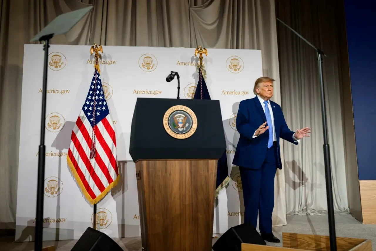 Трамп: только уничтожив Иран, можно достичь мира во всем мире