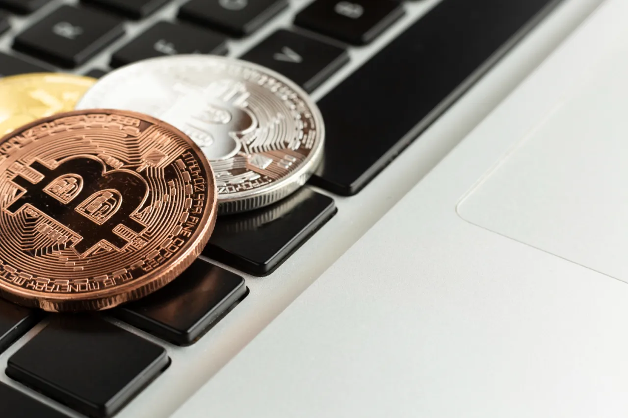 Крупнейший взлом: хакеры похитили около 6 млрд долларов с криптобиржи Binance