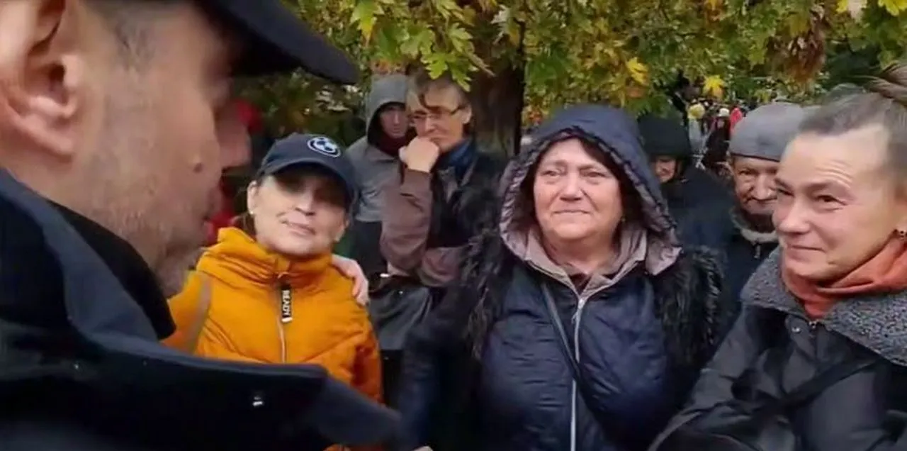 Корецкий опроверг своё же заявление об эвакуации на Украину жителей Алёшек